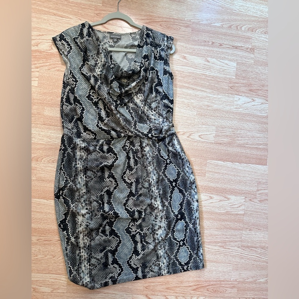 Roz & Ali Black and Gray Snake Skin‎ Sheath Midi Dress with Cowl Neck Size 16